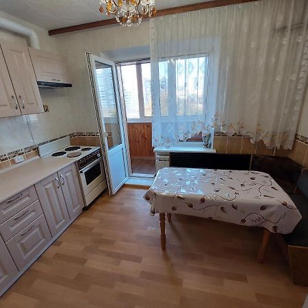 2К Апартаменты Ул.Ревуцкого 19/1 Kyjev Exteriér fotografie