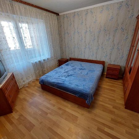 2К Апартаменты Ул.Ревуцкого 19/1 Kyjev Exteriér fotografie