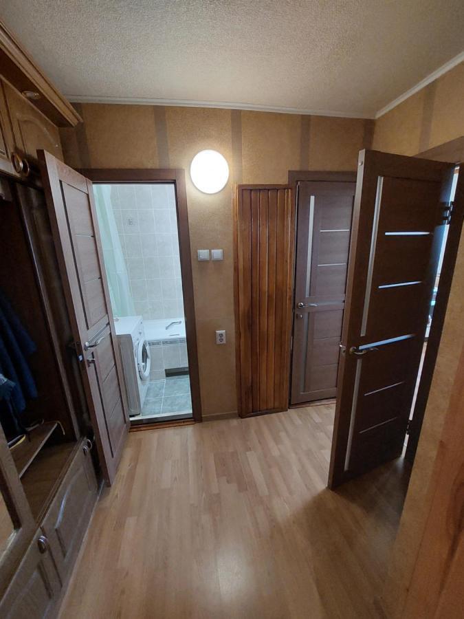 2К Апартаменты Ул.Ревуцкого 19/1 Kyjev Exteriér fotografie